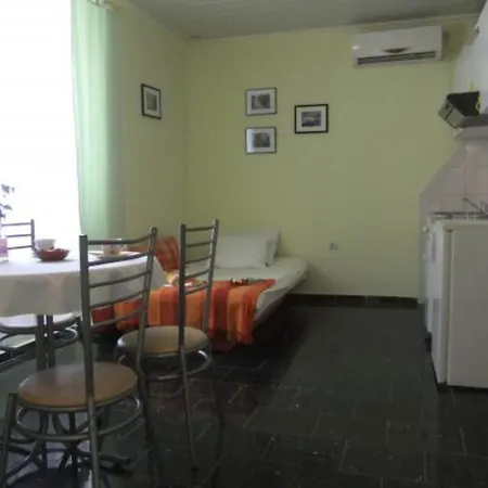 Miramar Apartment