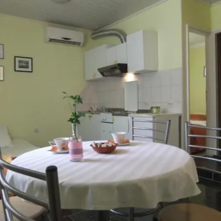 Apartment Miramar